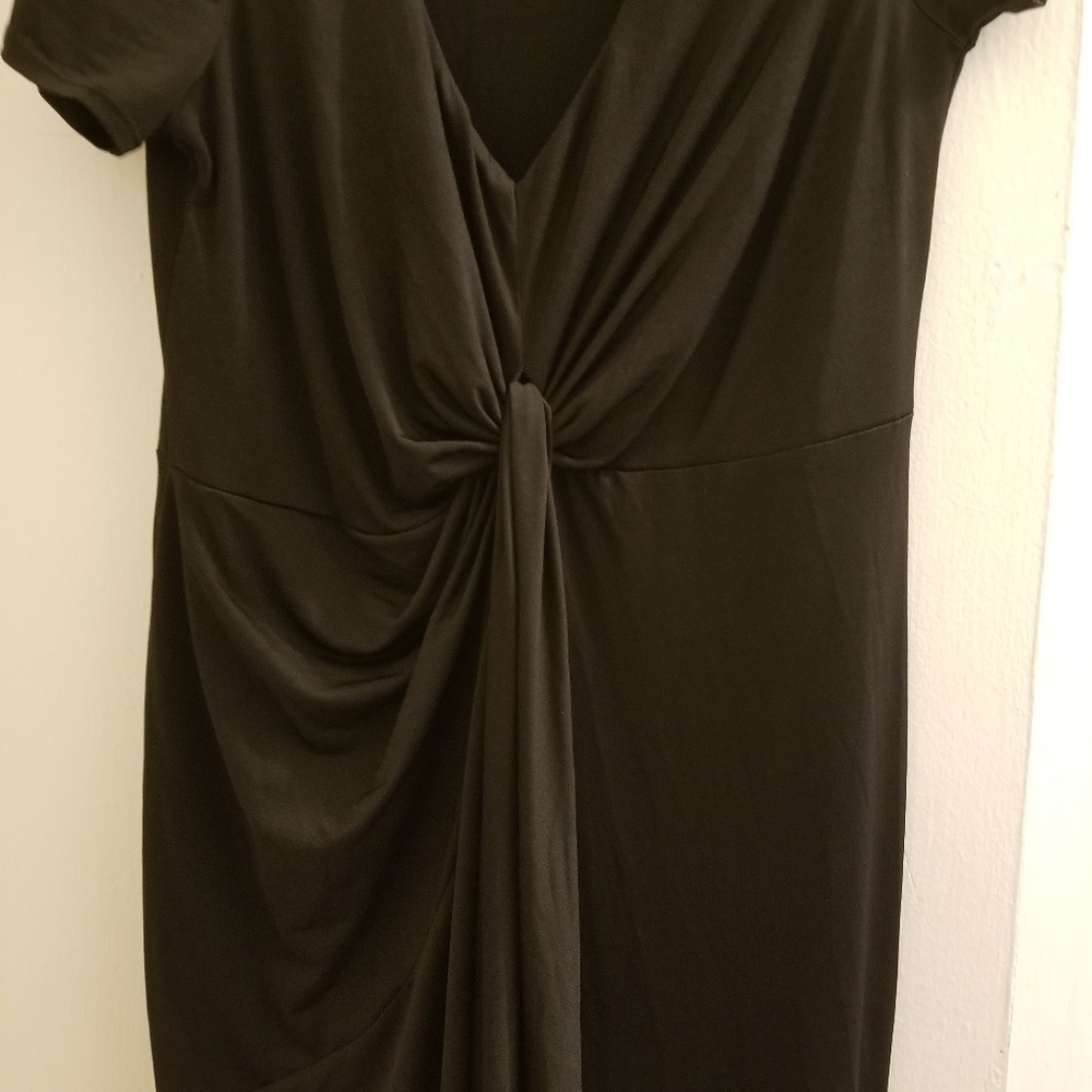 Dress - Picture 3 of 4
